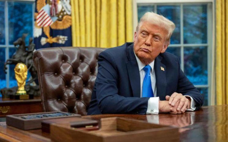 Donald Trump augmente les taxes douanières sur Royaume-Uni
